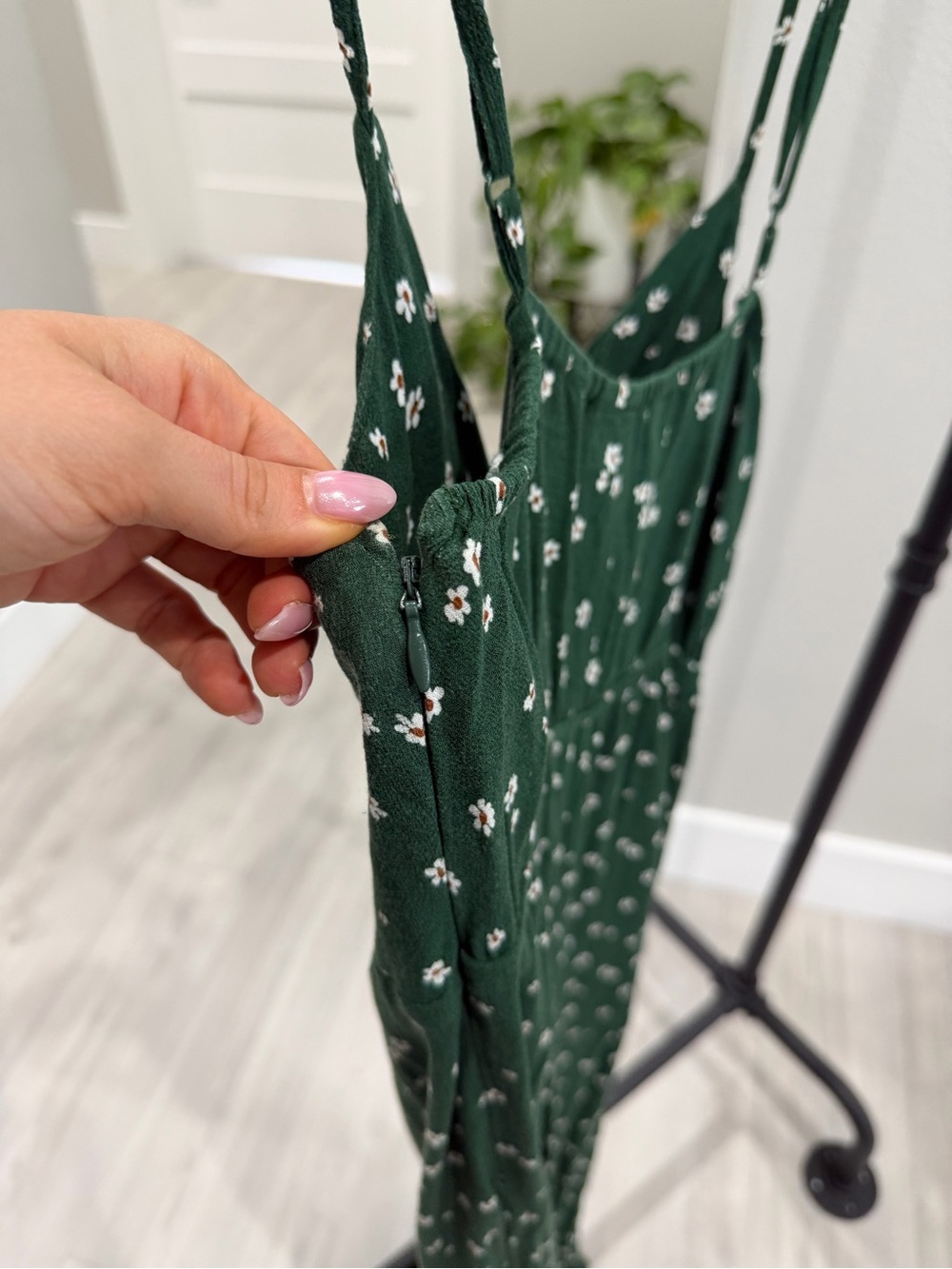 American Eagle Outfitters Dark Green Floral Maxi Dress - Picture 5 of 5